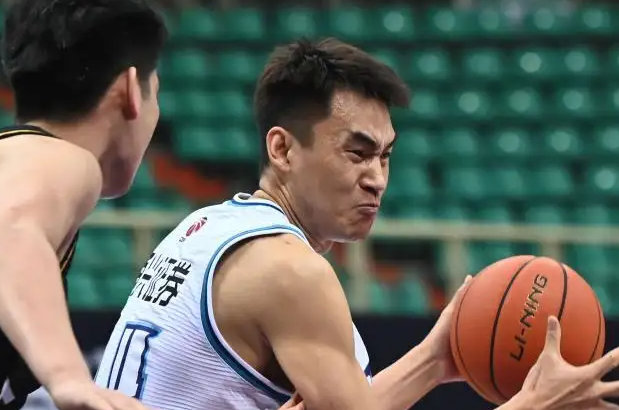 九游娱乐-风云突变里尔今晨更衣室发声；CBA季后赛版图或变；目标明确；临场指挥获称赞的简单介绍