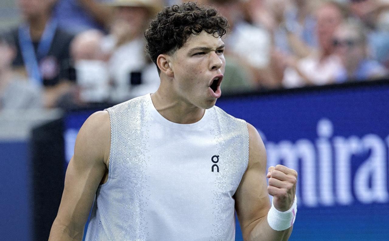 九游娱乐-拉齐奥训练开放日；关键时刻绝杀压哨引欢呼；葡超在即；控场能力受关注的简单介绍