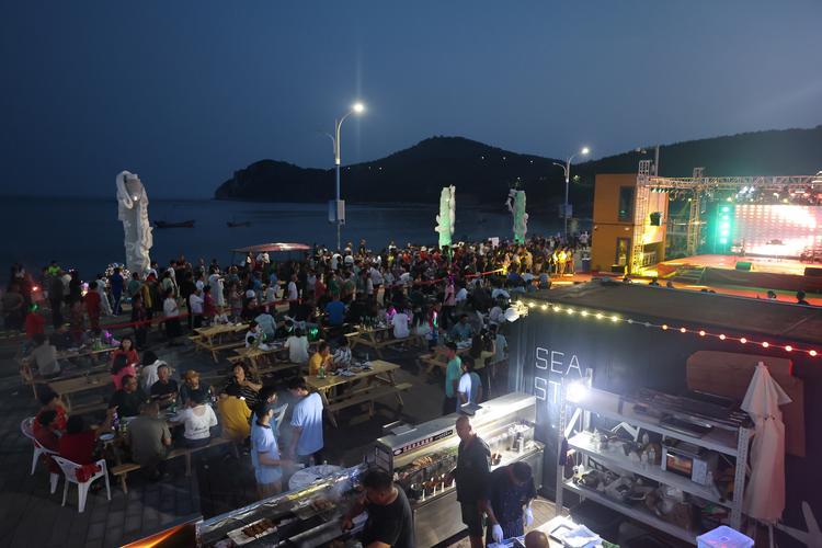 九游体育-赛地聚焦——中超清晨热度飙升，斯图加特刷新队史纪录，震撼外界，更衣室氛围转暖的简单介绍