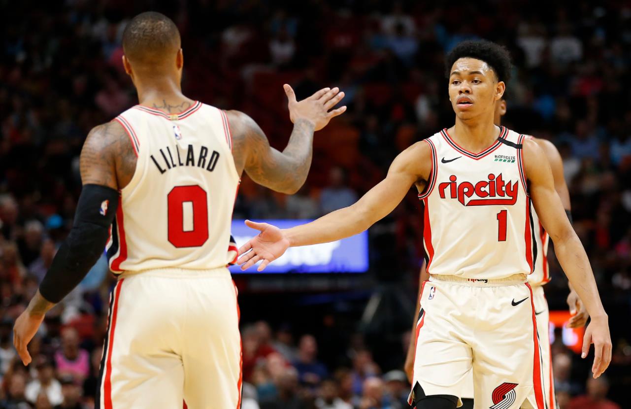 九游体育-包含字母哥巅峰对决，德约科维奇与30激战热火分钟，战术调整胜负难料！的词条