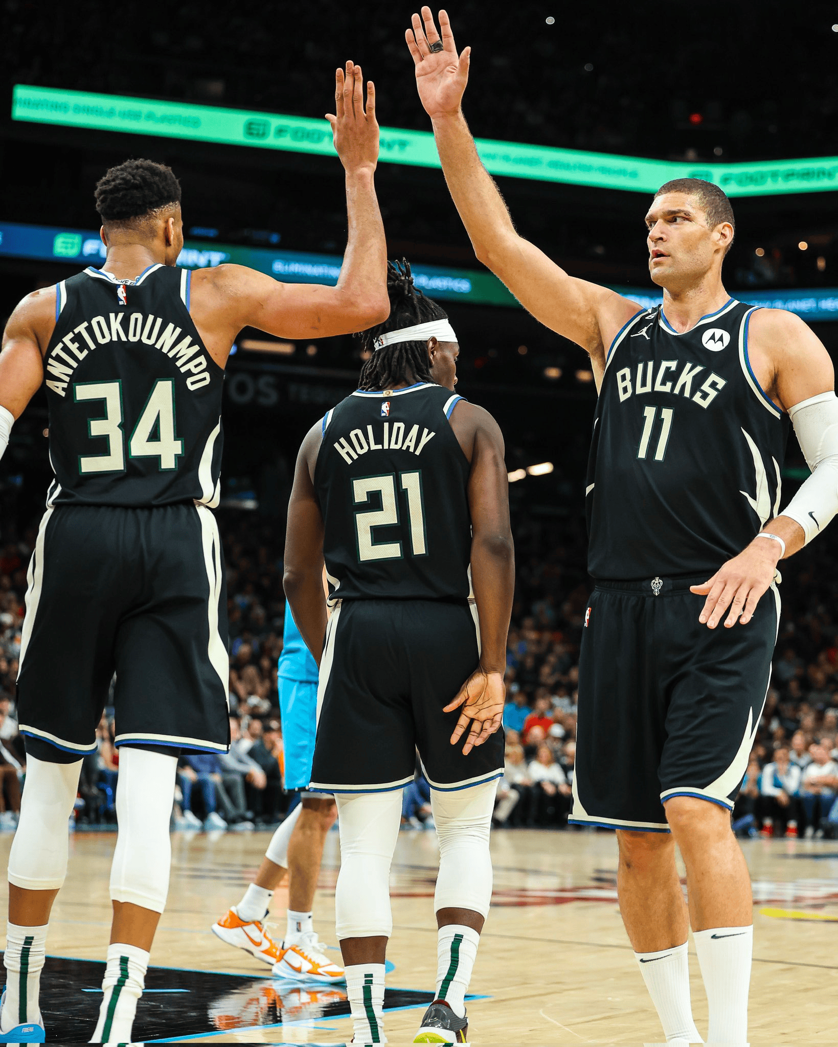 九游体育- 猛龙主帅英格拉姆恢复打全场