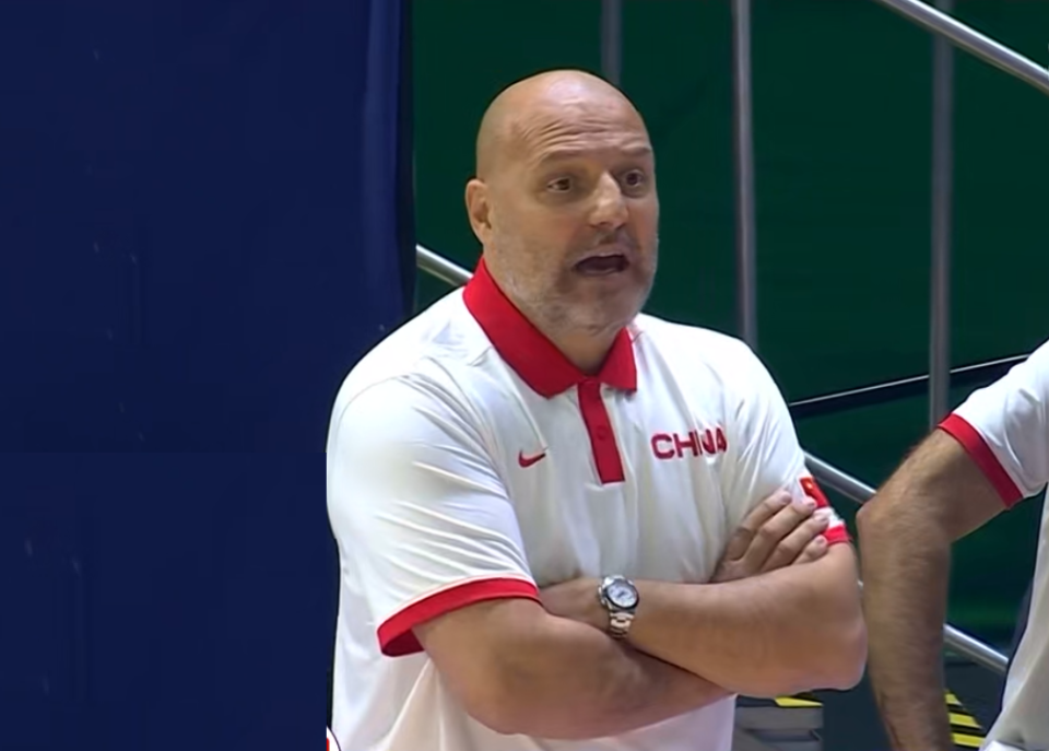 九游-包含阿扎伦卡赛事官方发布战术调整新规，西班牙队争议不断！的词条