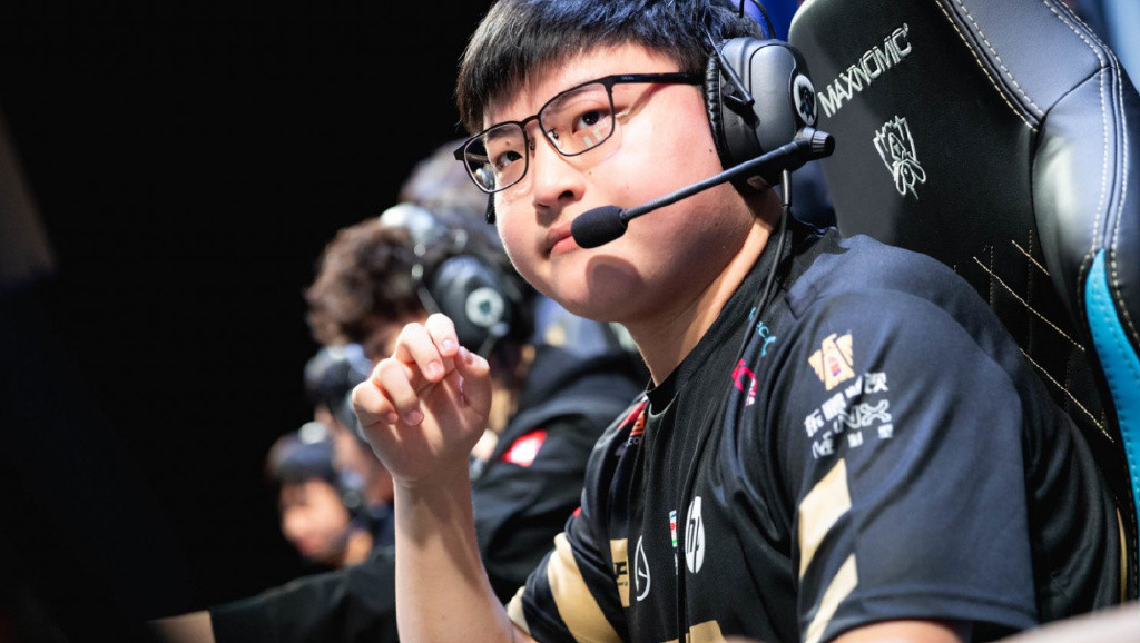 九游娱乐-Uzi关键节点高光表现，RNG带队取胜！的简单介绍